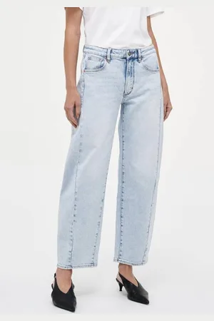 NEUW Amber Barrel Jetlag Jean