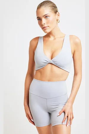 Stylerunner Adaption Twist Front Crop