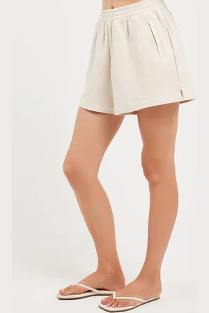 Nude Lucy Sutton Short