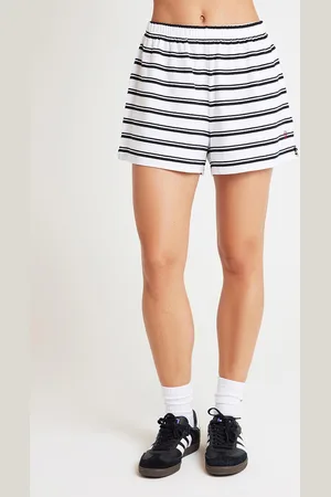 Stylerunner Grace Stripe Short