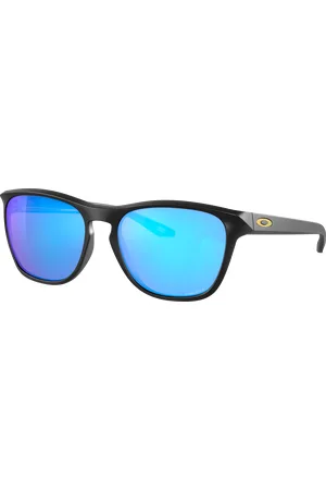 Oakley Unisex Sunglasses OO9479 Manorburn - Frame color: Matte Black, Lens color: