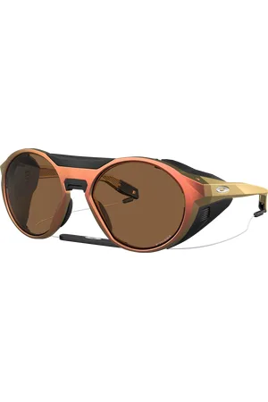 Oakley Man Sunglasses OO9440 Clifden Coalesce Collection - Frame color: Matte Red Gold Colorshift, Lens color: