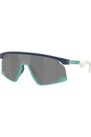 Oakley Unisex Sunglasses OO9280 BXTR Pacific Trail Collection - Frame color: Matt Abyss, Lens color: