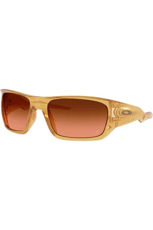 Oakley Man Sunglasses OO9486 Alexia Putellas Signature Series Masseter - Frame color: Translucent Light Curry, Lens color: