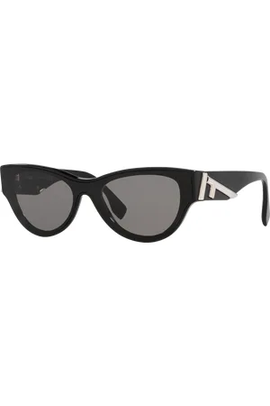 Fendi Woman Sunglasses First Fe40135I - Frame color: Black, Lens color: