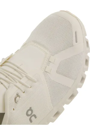 On Running Cloud 6 Sneakers
