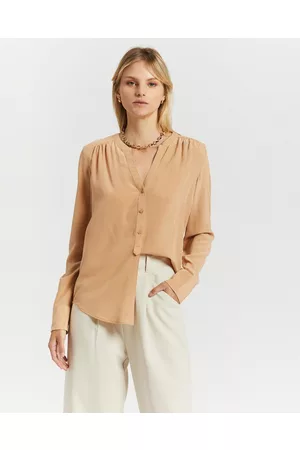Grace Willow Echo V Neck Silk Shirt - Tops Echo V-Neck Silk Shirt