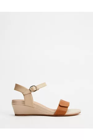 Mia Vita Nelly Wedge Sandal - Sandals Nelly Wedge Sandal