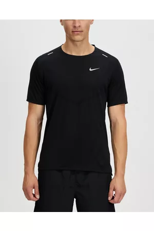 Nike Dri Fit Rise 365 Short Sleeve T Shirt - Short Sleeve T-Shirts Dri-Fit Rise 365 Short Sleeve T-Shirt