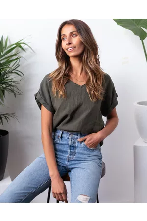 CAMIXA Martina Linen V Neck T shirt - Short Sleeve T-Shirts Martina Linen V-Neck T-shirt