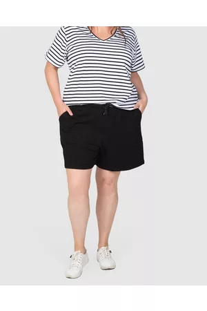 Love Your Wardrobe Steph Knit Short - Shorts Steph Knit Short
