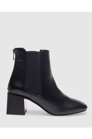 Ravella Thomas - Boots Thomas