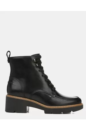 Naturalizer Dara Bootie - Boots Dara Bootie