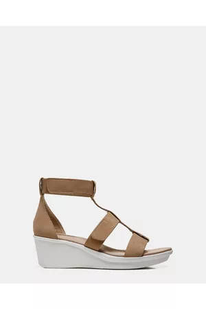 Naturalizer pilar sale wedge