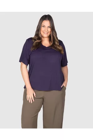 Love Your Wardrobe Kelly Dipped Hem T shirt - Short Sleeve T-Shirts Kelly Dipped Hem T-shirt