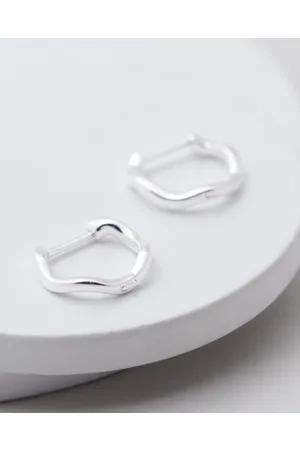 Saint Valentine Vera Wave Huggies - Jewellery Vera Wave Huggies