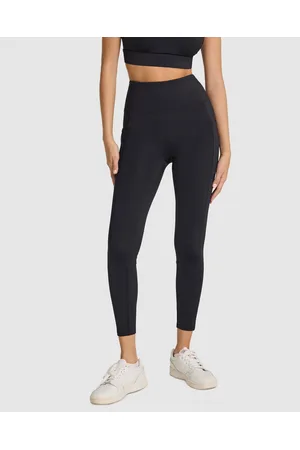 https://images.fashiola.com.au/product-list/300x450/the-iconic/247522178/accelerate-pocket-full-length-tights-sports-tights-accelerate-pocket-full-length-tights.webp