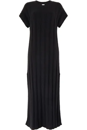 8 Maxi dresses