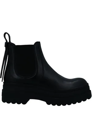 RED(V) Ankle boots