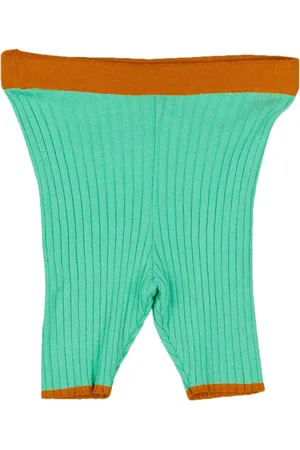 AKEP Shorts & Bermuda Shorts