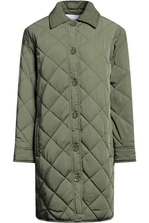 Stand Studio Puffers