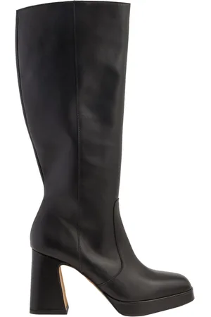 8 Boots