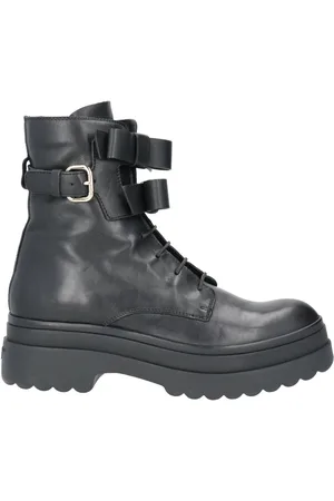 RED(V) Ankle boots