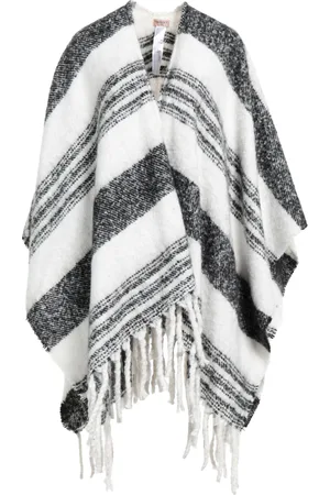 Twin-Set Capes