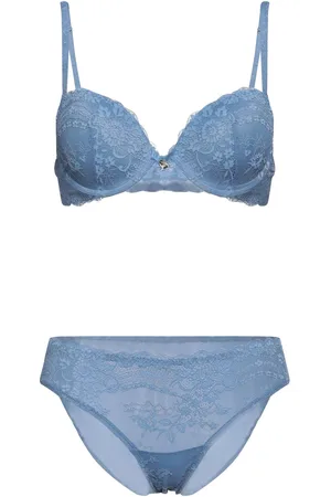 https://images.fashiola.com.au/product-list/300x450/yoox/246604526/underwear-sets.webp