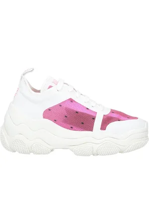 RED(V) Sneakers
