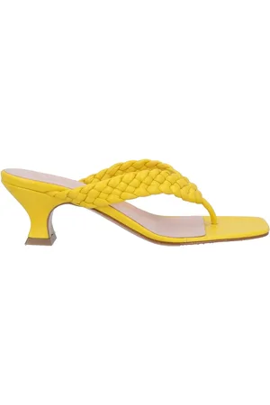 ANNA F. Thong sandals