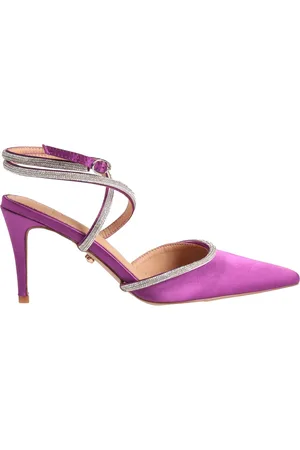 Twenty Fourhaitch Pumps