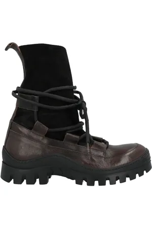 1725.A Ankle boots