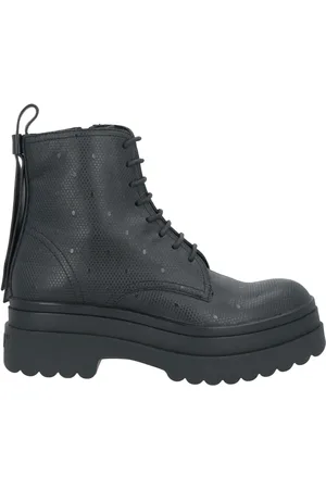 RED(V) Ankle boots