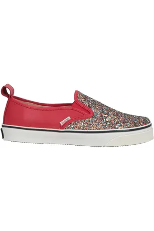 RED(V) Sneakers