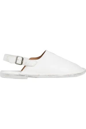 Moma Ballet flats