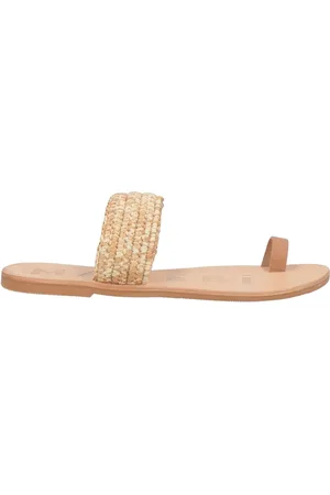 MANEBI Thong sandals