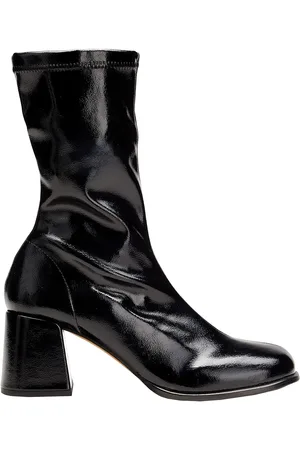 8 Ankle boots