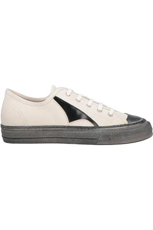 Moma Sneakers