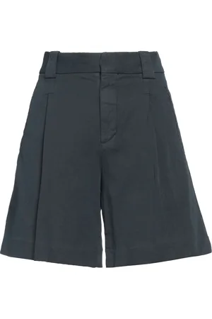 Closed Shorts & Bermuda Shorts