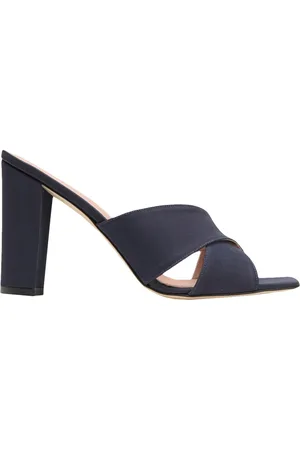 8 Sandals