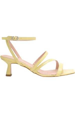 8 Sandals