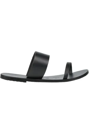 MANEBI Sandals