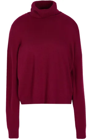 8 Turtlenecks