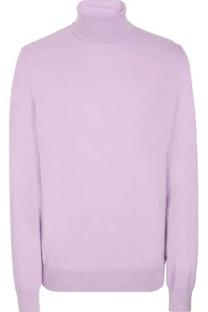 8 Turtlenecks