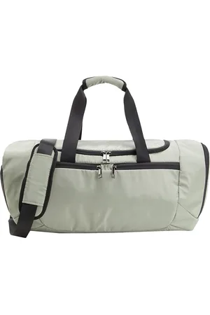 8 Duffel bags