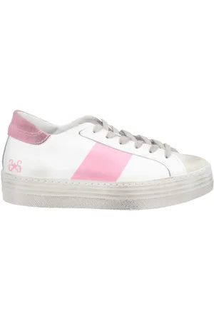2STAR Sneakers