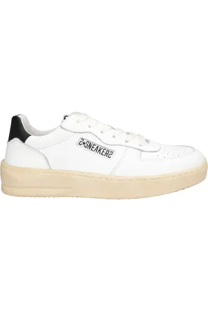 2STAR Sneakers