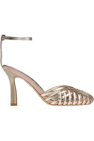 Emanuélle vee Sandals