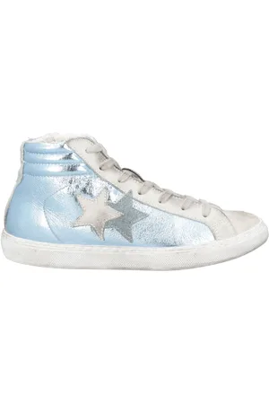2STAR Sneakers